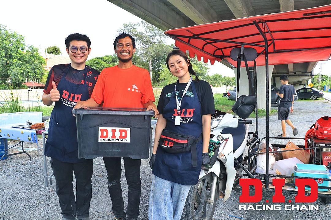เปิดเส้นทาง "หมูกรอบไดอารี่" One Day Trip สุดทรหด บอลพาเที่ยว ควง Go Diary ลุยขาย ปลอดภัยทุกไมล์ด้วยโซ่ D.I.D